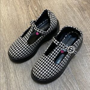 STEVE MADDEN • SZ. 1 little girl